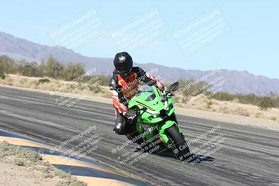 media/Dec-04-2025-Racers Edge (Thu) [[5ebc9f124d]]/3-B Group/3-Session 2 (Turn 7 Inside)/